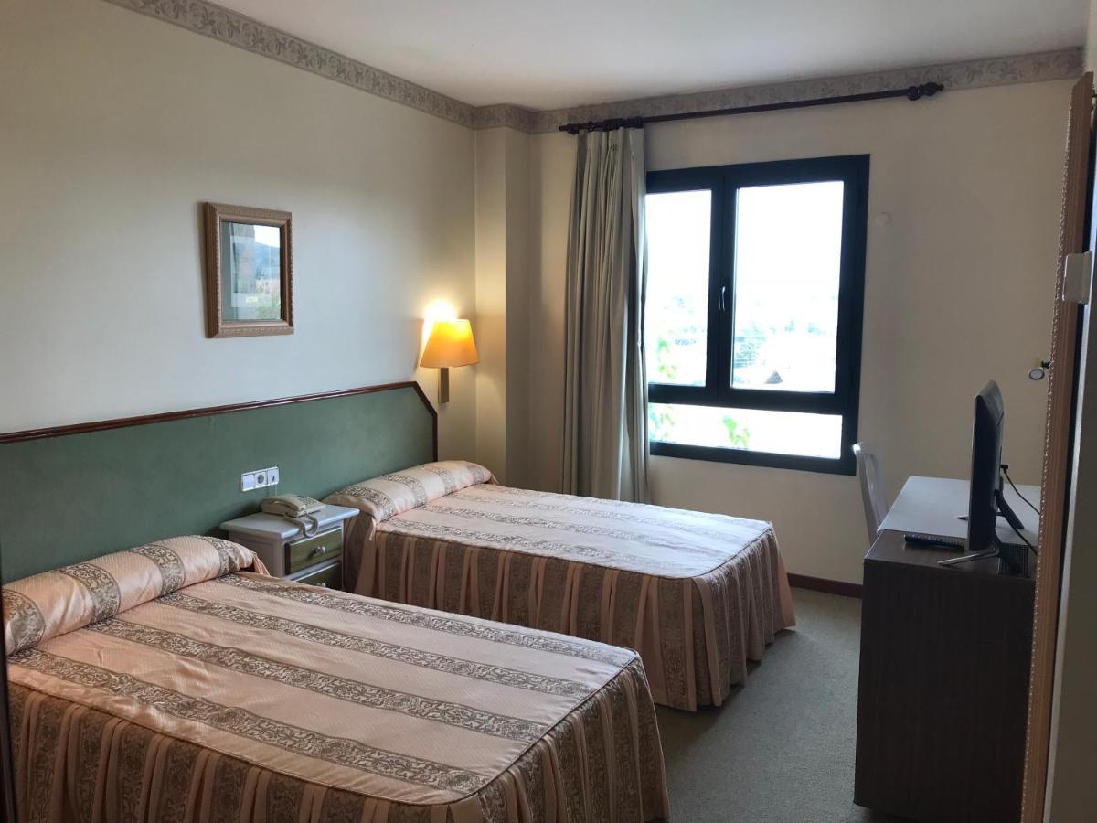 Hotel Magallon 카스페 외부 사진
